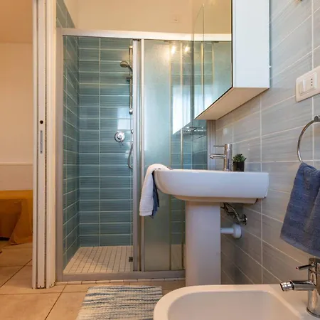 Lovely Flat With Shared Pool And Solarum Apartman *