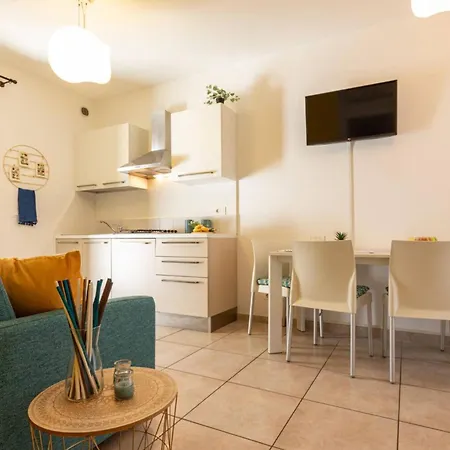 Lovely Flat With Shared Pool And Solarum Apartment *
