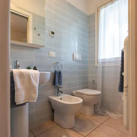Lovely Flat With Shared Pool And Solarum Apartman *