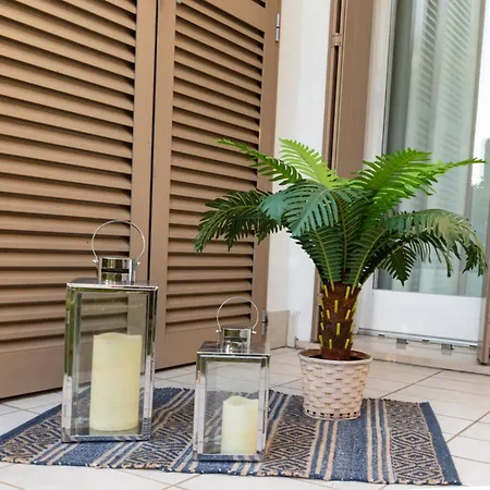 Apartman Lovely Flat With Shared Pool And Solarum