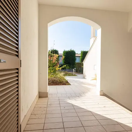 Lovely Flat With Shared Pool And Solarum Bibione