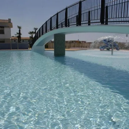 Gracious Flat With Swimming Pool And Solarium Apartment