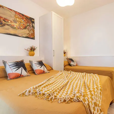 Lovely Flat With Shared Pool And Solarum Appartement